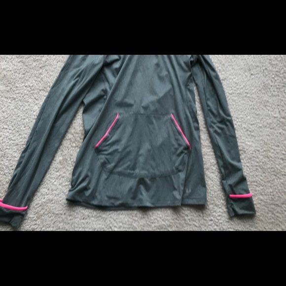 Layer 8 performance Active Wear - Picture 2 of 4